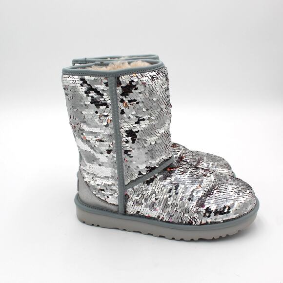 UGG Classic Short Sparkles Sequin Boots Womens Size 7 Silver Shearling - Picture 1 of 11